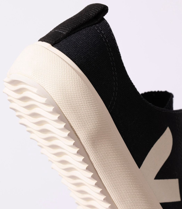 Black Veja Canvas Pierre Women's Nova | YIVCZJ-790